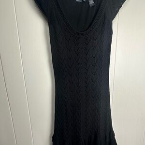 Moda international cap sleeve knitted black dress ruffled hem size M